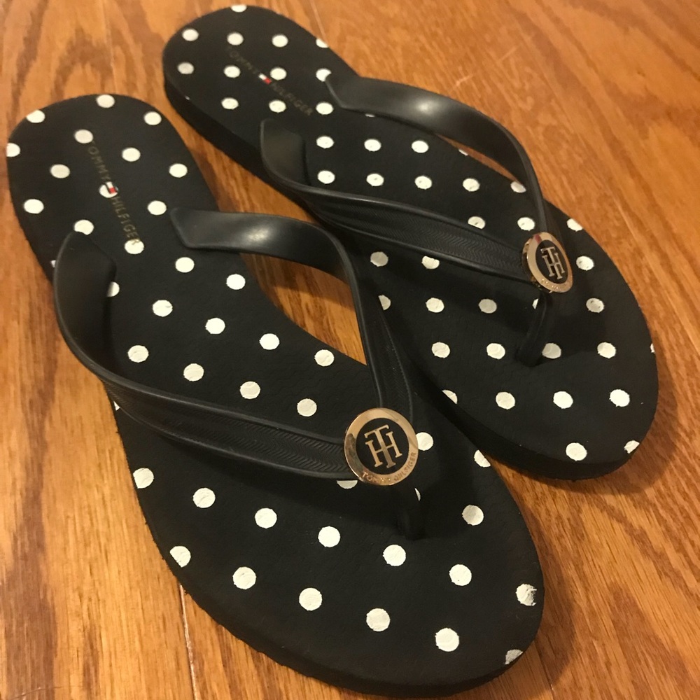 Tommy Hilfiger flip flops!!